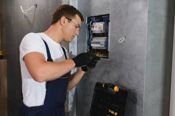 Best Commercial Electrician Services  in Cedar Hills, OR